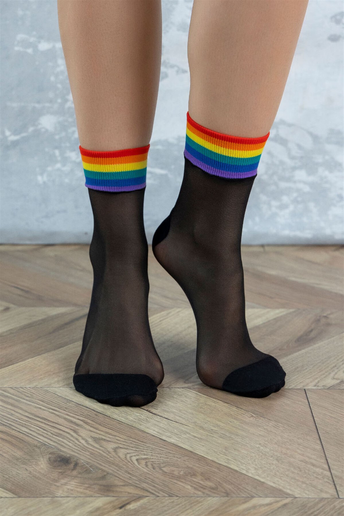 Çok Renkli Çizgili İnce Kadın Step Çorap-SİYAH